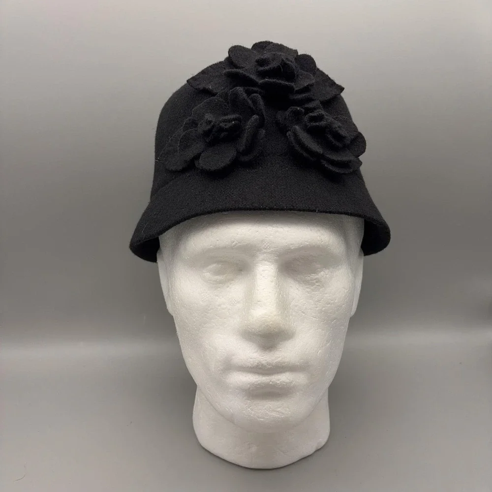 Badgley Mischka Hat Cloche Womens One Size Black Wool Felt Floral 20s Style